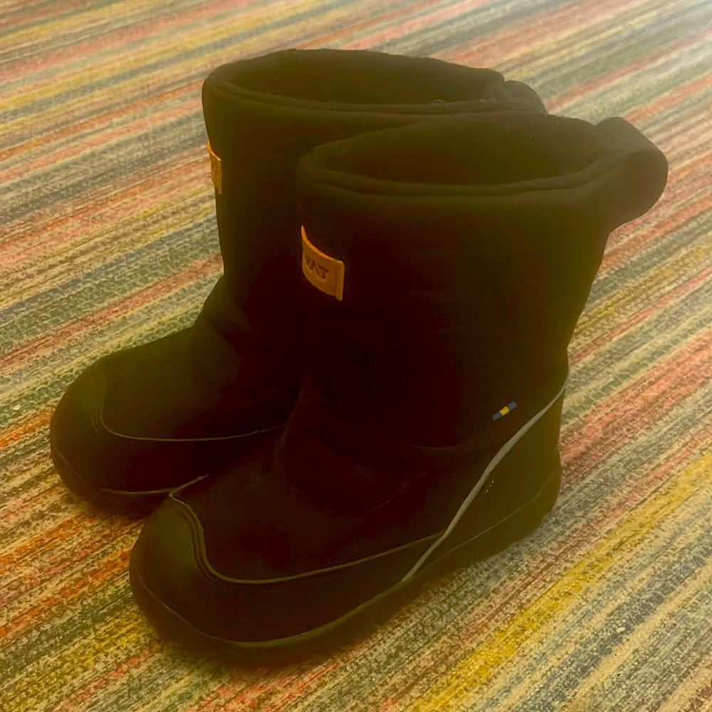 Kids Snow Boot, nwt - Kavat Vattentat; black; size 11.5T